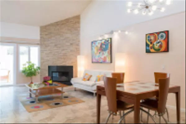 La Jolla, CA 92037,3133 Evening Way #C