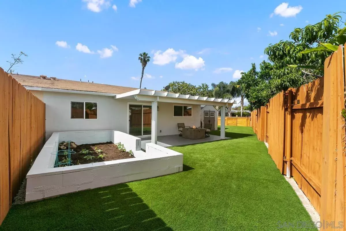 Oceanside, CA 92057,188 Francesca Dr