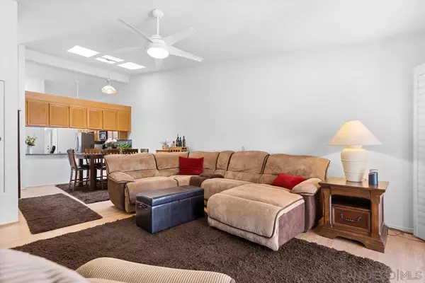 San Diego, CA 92128,12752 Via Moura #251