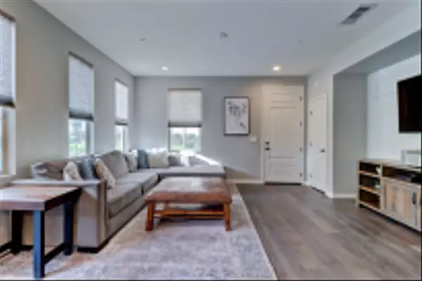 San Diego, CA 92127,16348 Veridian Circle