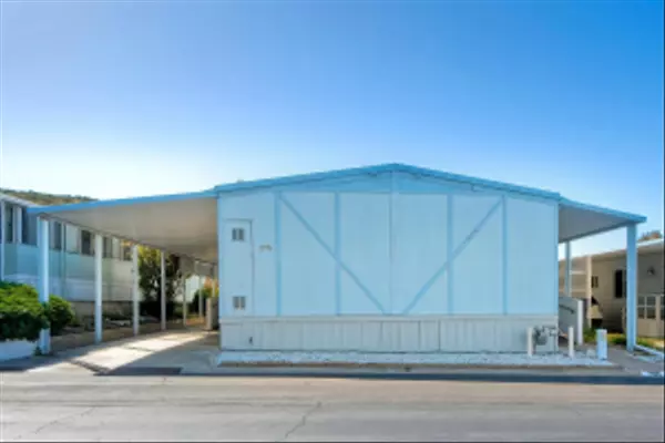 Santee, CA 92071,7467 Mission Gorge Rd #SPC 295