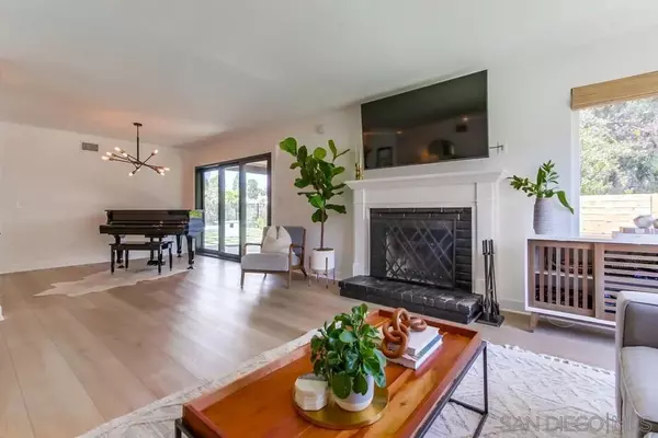 San Diego, CA 92128,18052 Cotorro Rd