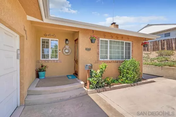 La Mesa, CA 91942,9545 White Pl