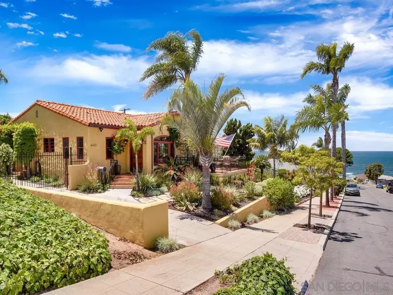 4423 Carmelo, San Diego, CA 92107