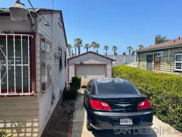 National City, CA 91950,2516 A AVE