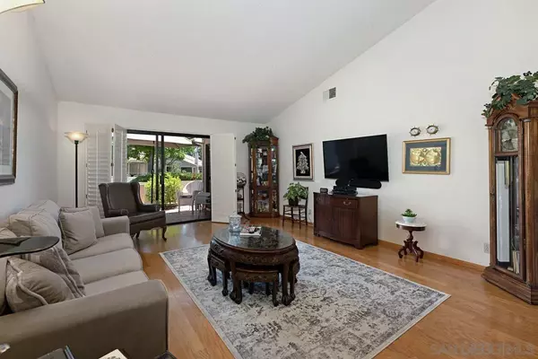 San Diego, CA 92128,17867 Avenida Cordillera #41