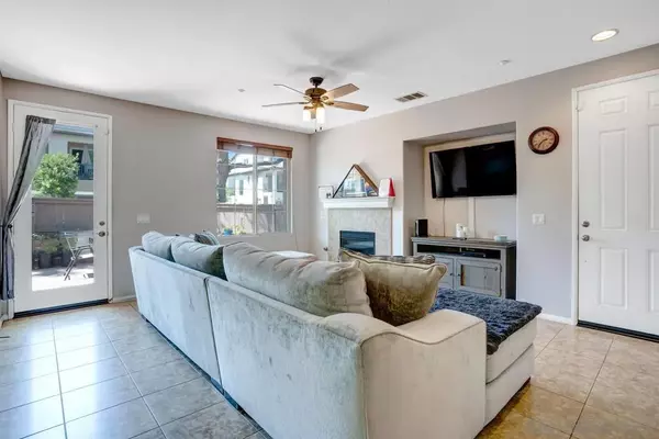 Chula Vista, CA 91915,1718 Cripple Creek Dr #3