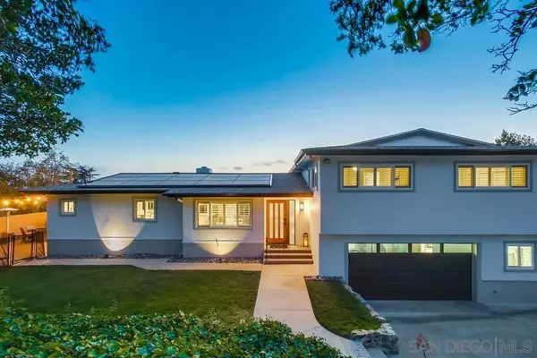 4432 Topa Topa Dr, La Mesa, CA 91941