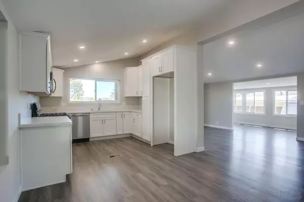 San Marcos, CA 92078,1195 La Moree #30