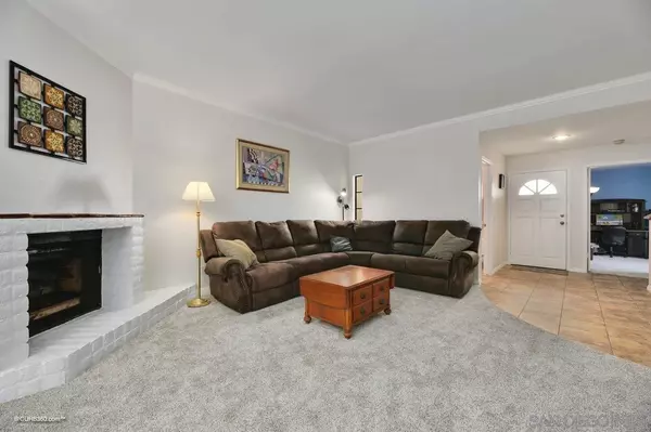 San Diego, CA 92128,16180 Avenida Venusto #34