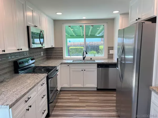 Santee, CA 92071,9522 Amster Dr