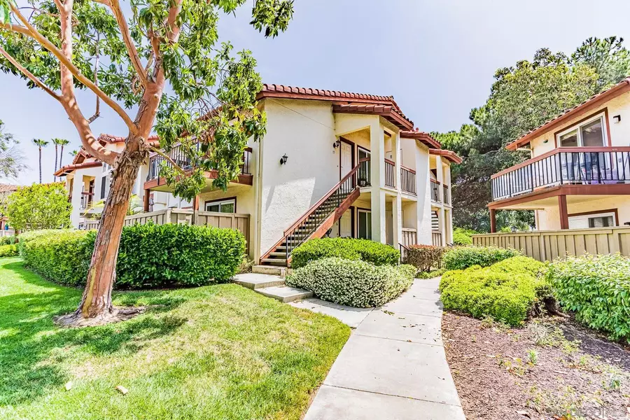 4070 Porte La Paz #18, San Diego, CA 92122