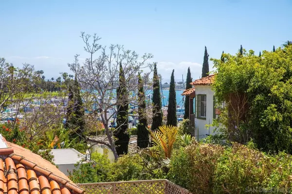 Coronado, CA 92118,1015 Adella Ave