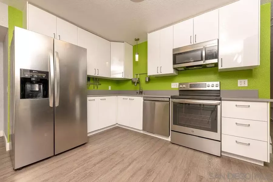 10515 Caminto Obra, San Diego, CA 92126