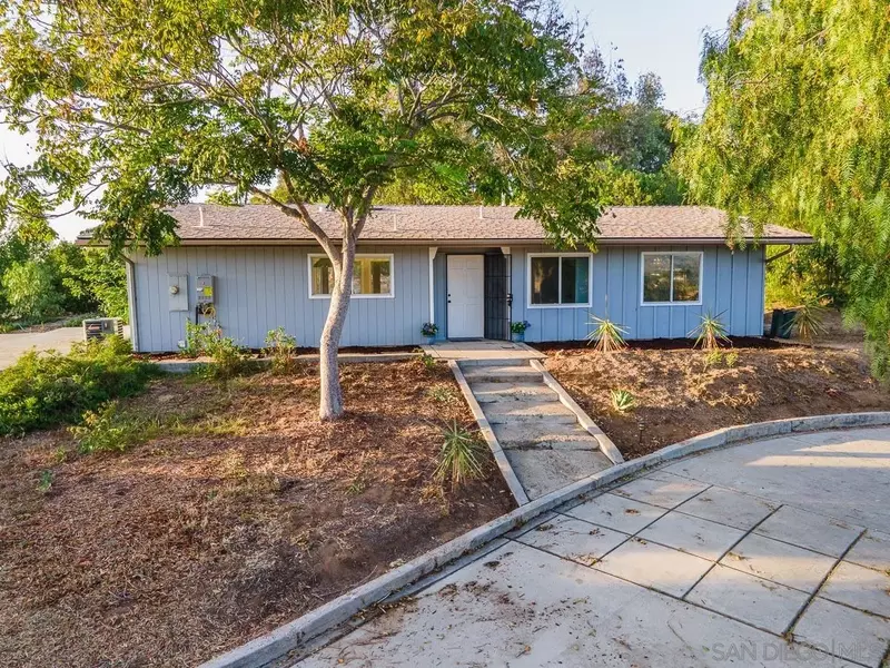 31882 Wrightwood Rd, Bonsall, CA 92003