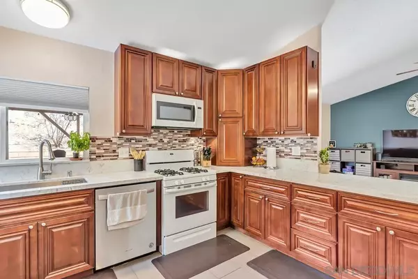 Santee, CA 92071,10828 Len St