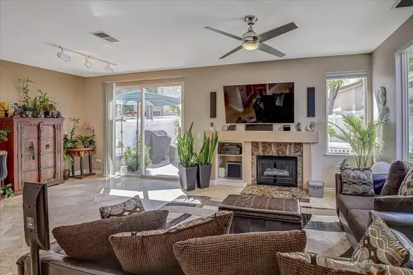 San Diego, CA 92126,11673 Compass Point Dr N #7