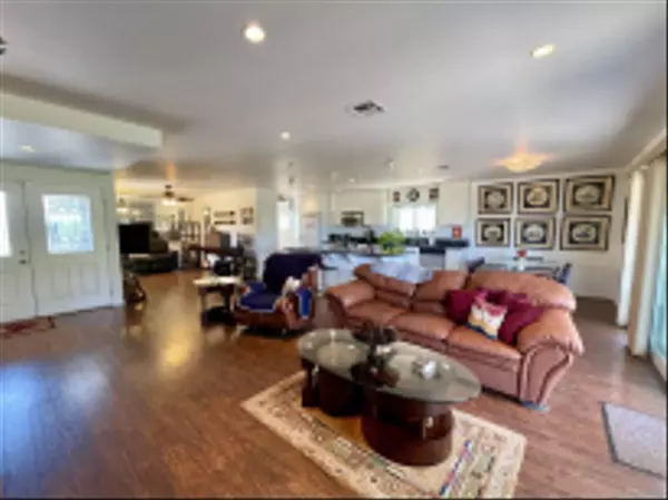 San Diego, CA 92128,16348 Bernardo Oaks Drive