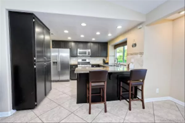Poway, CA 92064,13963 Country Creek Rd