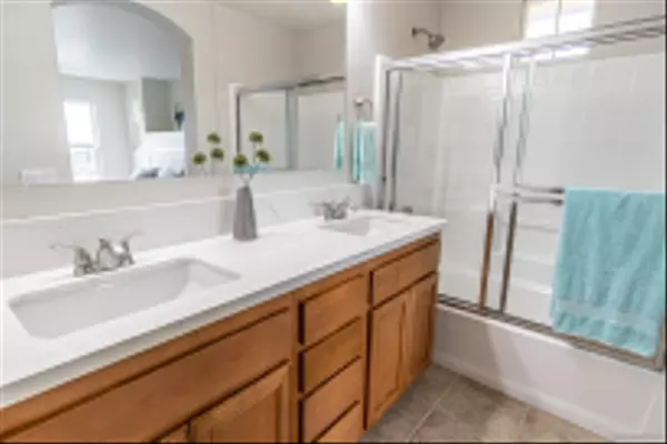 Chula Vista, CA 91910,762 Broadway #35