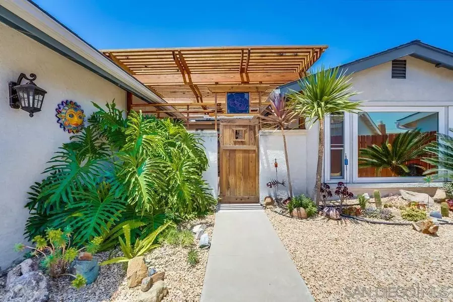 5204 Lewison Ct, San Diego, CA 92120