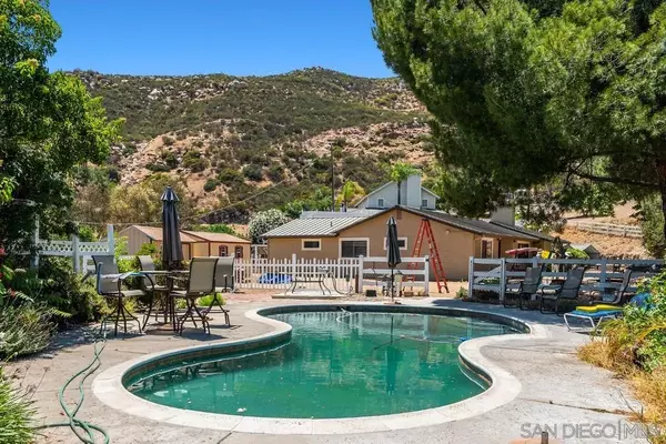 Alpine, CA 91901,288 Peutz Valley Rd