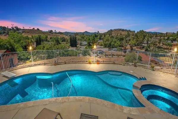 El Cajon, CA 92021,1998 La Cresta Rd