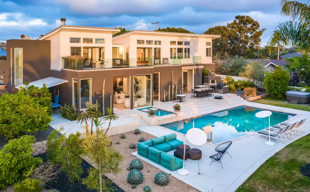 Encinitas, CA 92024,1312 Hymettus