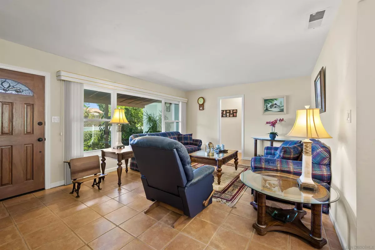 Bonita, CA 91902,2960 Bonita Mesa Rd