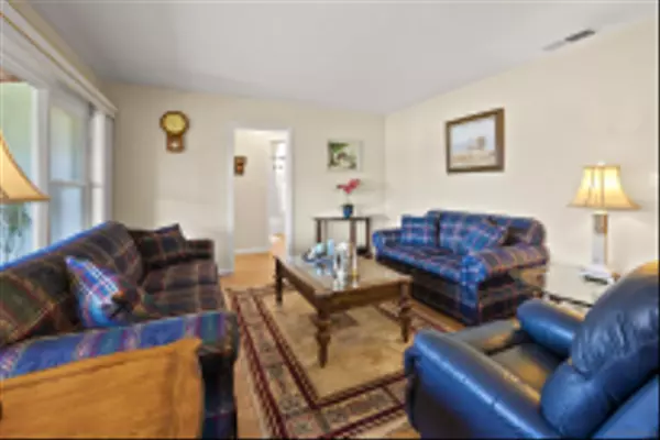 Bonita, CA 91902,2960 Bonita Mesa Rd