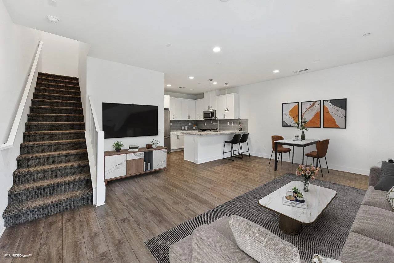Carlsbad, CA 92010,3385 Cordillera Ct West