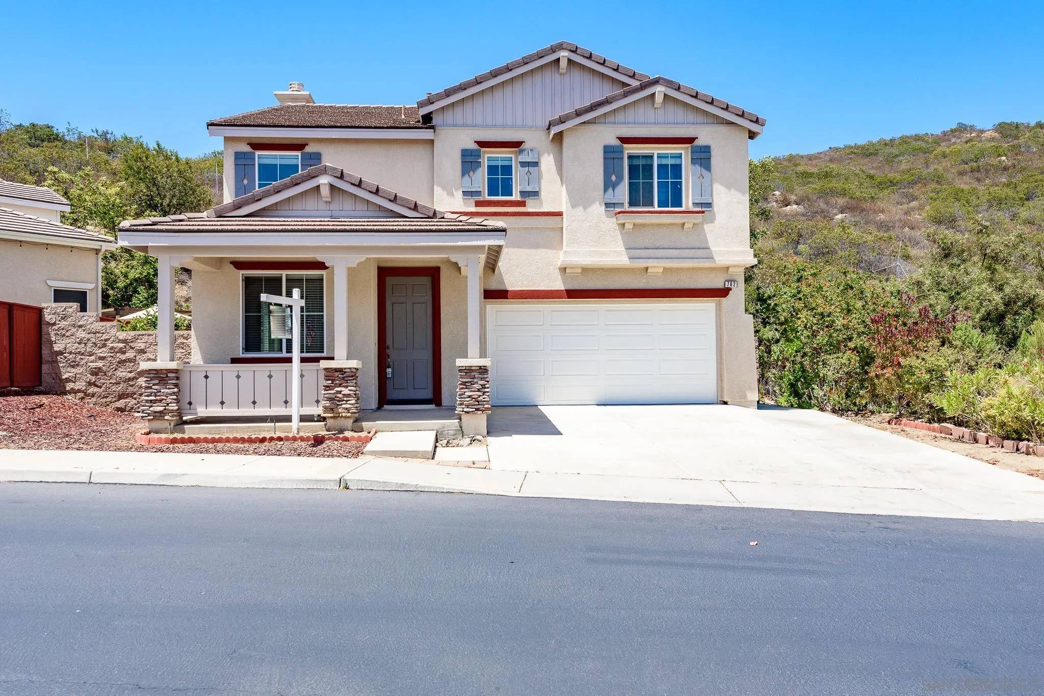 702 Helmsdale Rd, San Marcos, CA 92069