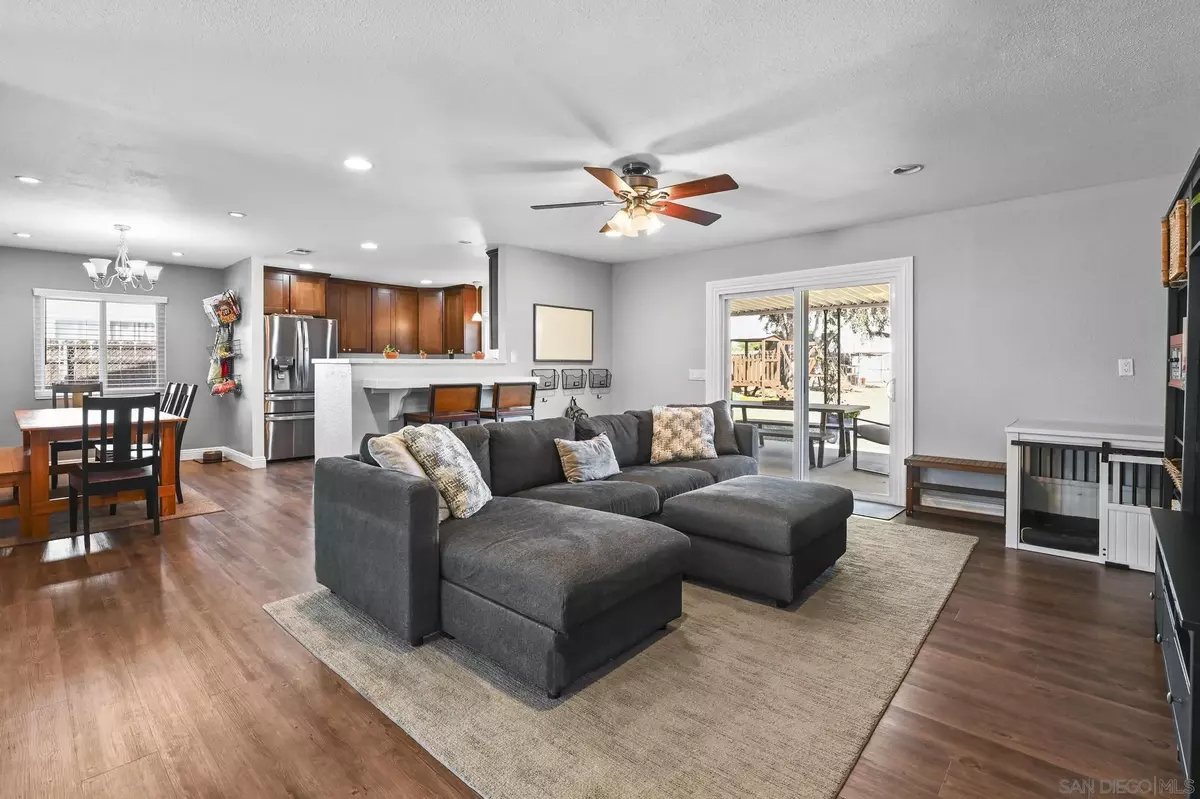 Ramona, CA 92065,1648 H St