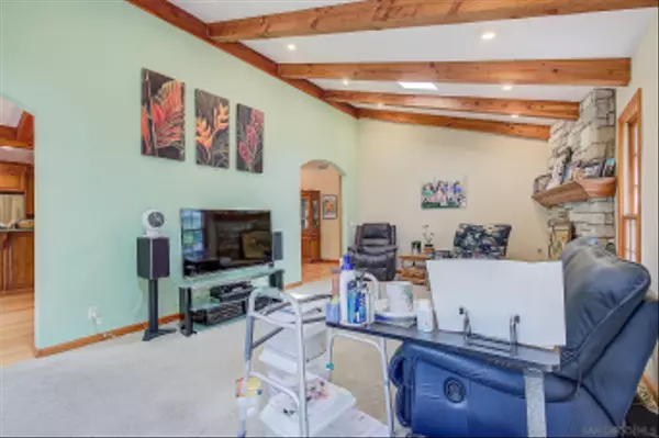 Goleta, CA 93117,593 Windsor Ave