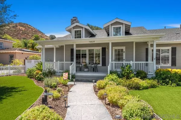 Poway, CA 92064,13625 Holly Oak Way