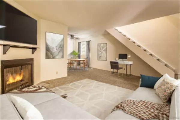 2126 Oceanside Blvd, Oceanside, CA 92054