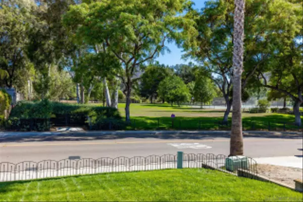 Santee, CA 92071,10205 Woodglen Vista Dr