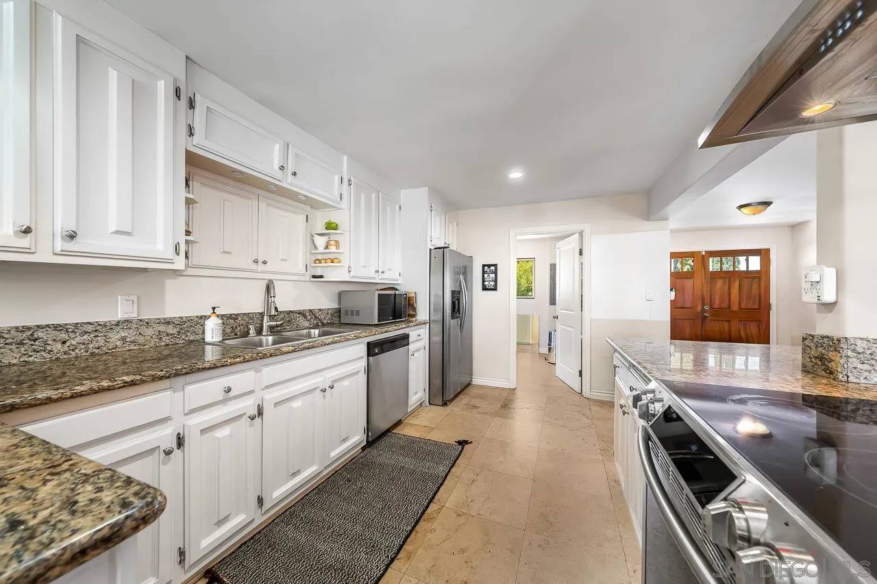 El Cajon, CA 92020,1351 Emerald Ave