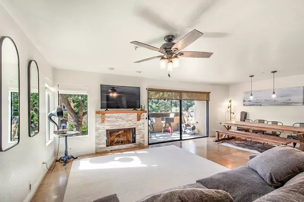 Encinitas, CA 92024,1680 N Coast Highway 101 #49