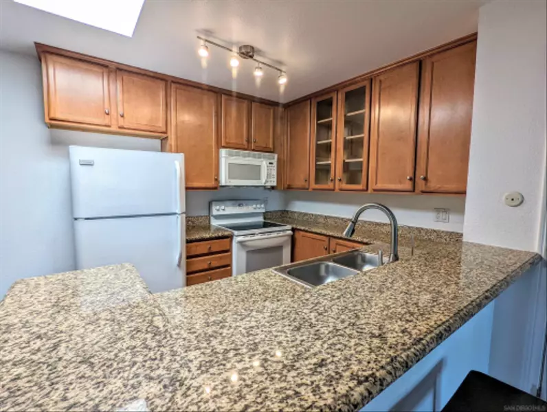 7747 Margerum Ave #227, San Diego, CA 92120