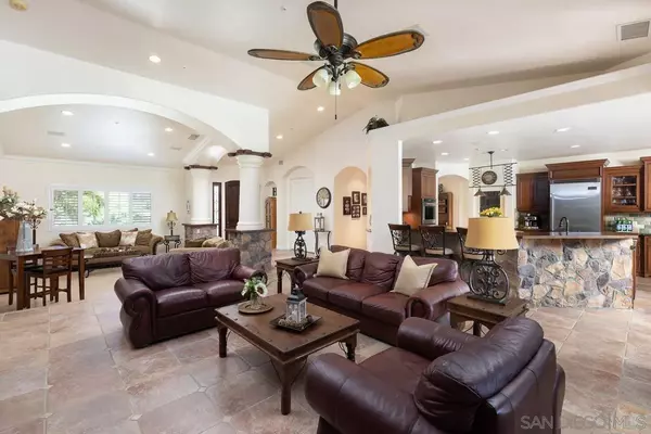 Encinitas, CA 92024,3117 CAMINO DEL RANCHO