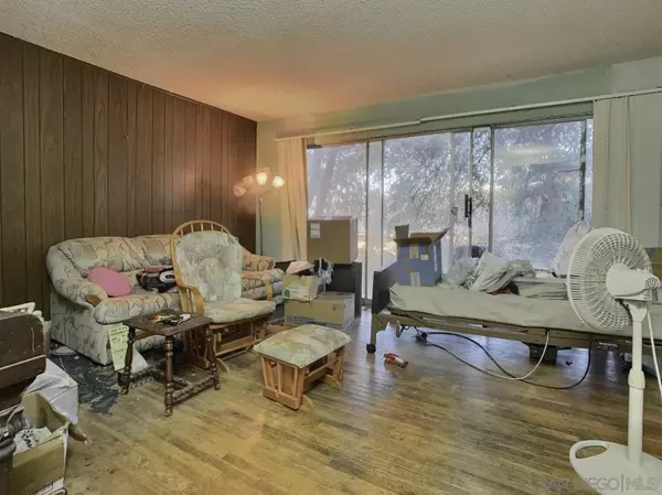 Spring Valley, CA 91977,643 Thayer Rd