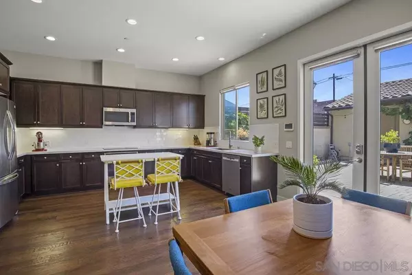 Santa Ana, CA 92701,610 E 5th Street