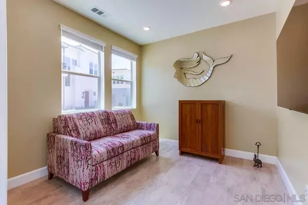 San Diego, CA 92127,16750 Coyote Bush Dr. #4