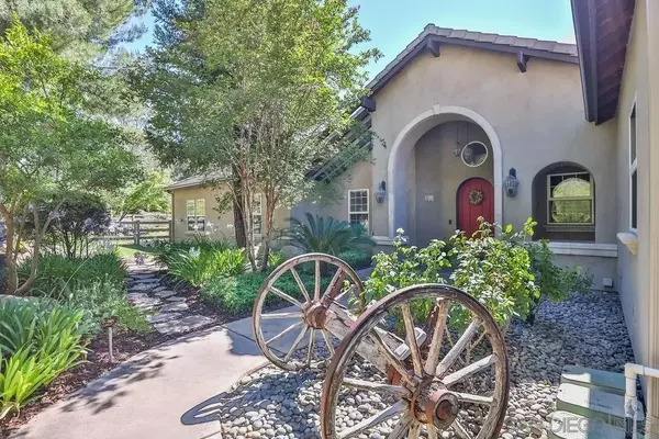 1347 Dehesa Ranch Rd, El Cajon, CA 92019