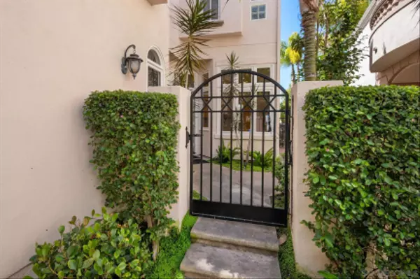 San Diego, CA 92122,5160 Renaissance Ave