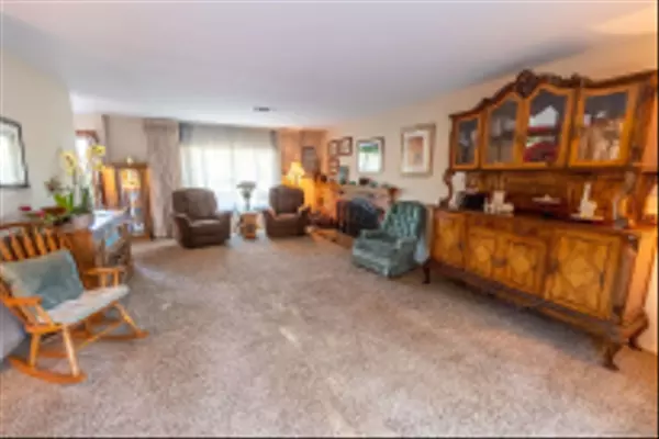 La Mesa, CA 91942,5530 Aztec Dr