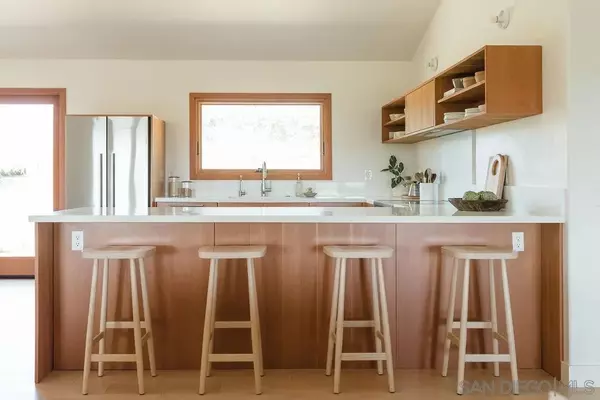 Valley Center, CA 92082,11231 Rolling Hills Way