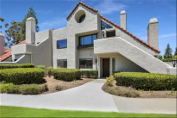 11875 Caminito Ronaldo #105, San Diego, CA 92128