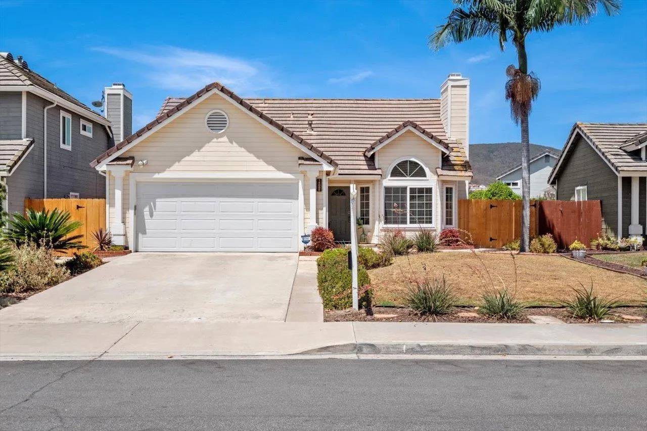 14068 Pebble Brook Ln, San Diego, CA 92128